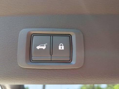 New 2026 Nissan Rogue SL AWD/4WD image 29