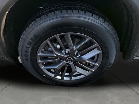 Used 2023 Nissan Rogue S AWD/4WD image 38