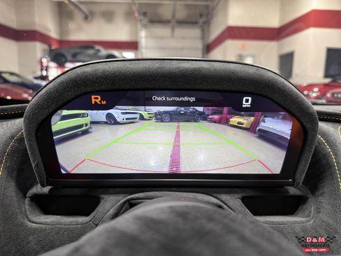 Used 2022 McLaren 765LT image 14