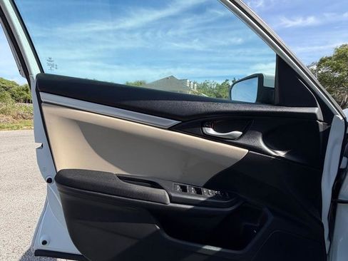 Used 2016 Honda Civic LX image 9