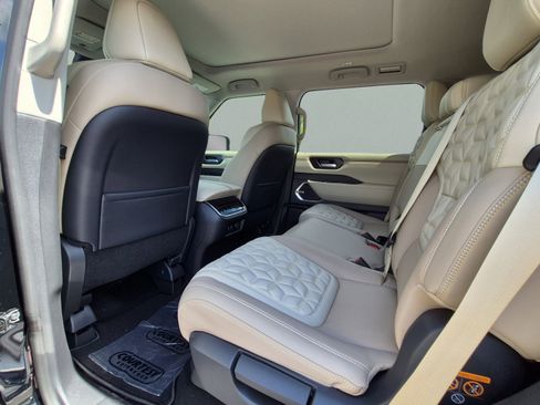 New 2026 Nissan Armada Platinum RWD image 17