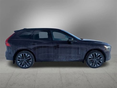 New 2026 Volvo XC60 B5 Ultra w/ Protection Package Premier image 7