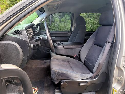 Used 2009 Chevrolet Silverado 1500 LT RWD image 14