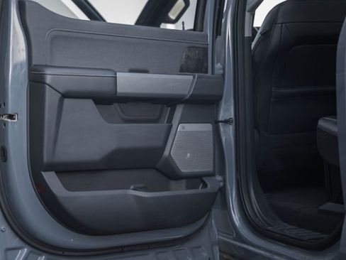 Used 2023 Ford F250 Lariat w/ Chrome Package image 41