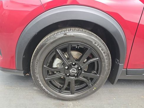 Used 2024 Nissan Kicks SR w/ SR Premium Package image 15