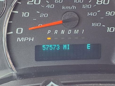 Used 2015 Chevrolet Express 2500 RWD image 25