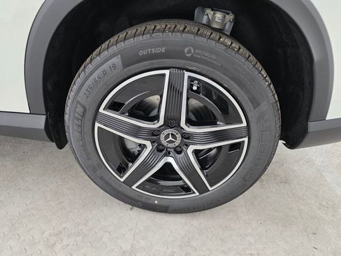 New 2026 Mercedes-Benz GLC 300 4MATIC image 12