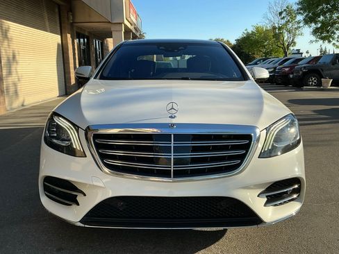 Used 2019 Mercedes-Benz S 560 Sedan image 2