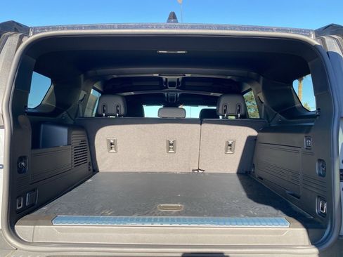 New 2025 GMC Hummer EV 2X image 28