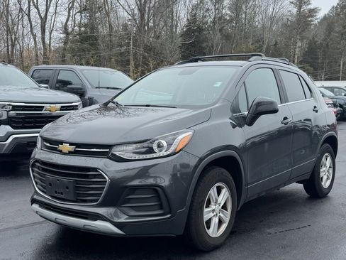 Used 2017 Chevrolet Trax LT image 3