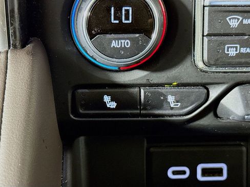 Certified 2024 Chevrolet Tahoe LT w/ LT Signature Package AWD/4WD image 19