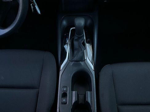 Used 2025 Toyota Corolla LE image 14