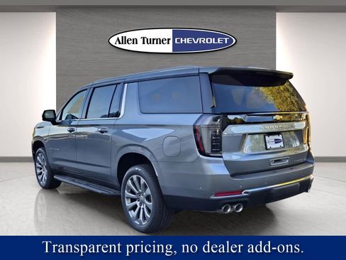 New 2026 Chevrolet Suburban Premier RWD image 8