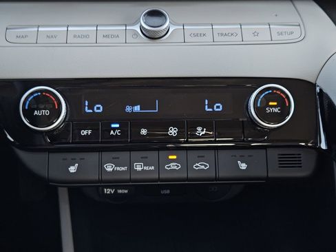 New 2025 Hyundai Elantra Limited FWD image 19