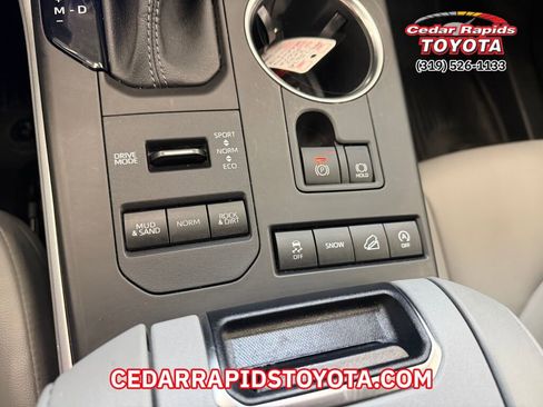 Certified 2022 Toyota Highlander XLE image 14
