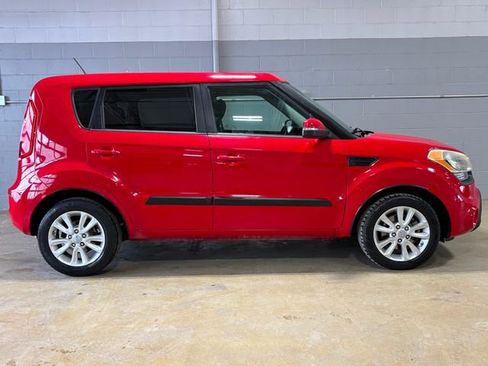 Used 2012 Kia Soul + image 17