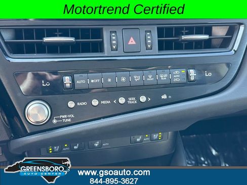 Used 2023 Lexus ES 250 w/ Premium Package AWD/4WD image 30