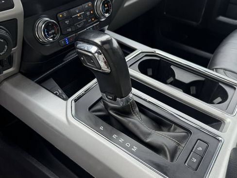 Used 2020 Ford F150 Lariat w/ Equipment Group 502A Luxury AWD/4WD image 25