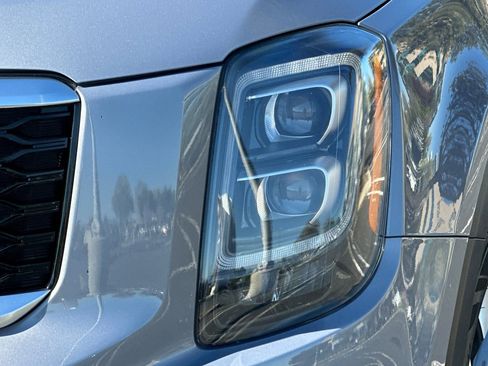 Used 2022 Kia Telluride EX w/ EX Premium Package image 53