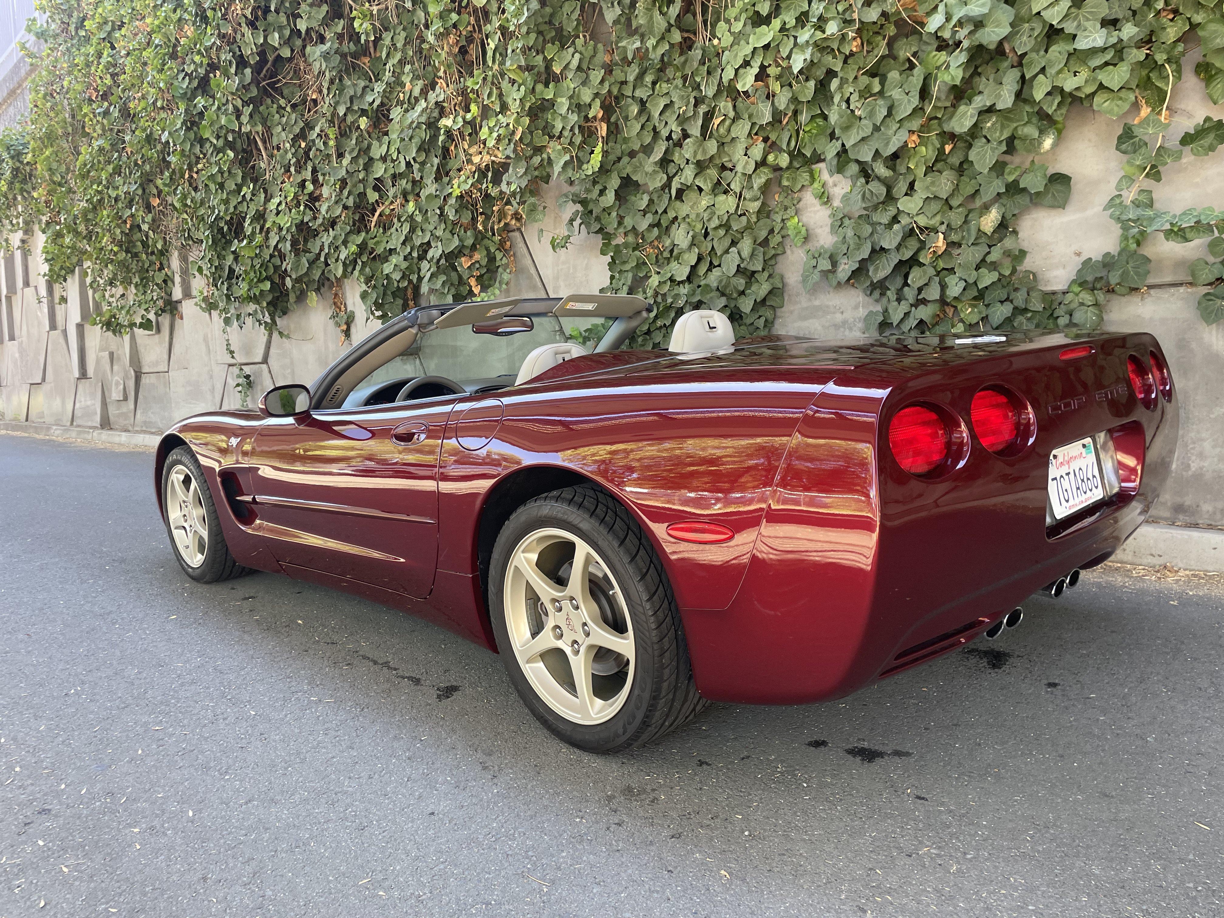 Used 2003 Chevrolet Corvette Convertible w/ Preferred Equipment Group1 RWD image 7