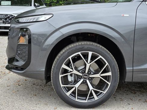 New 2026 Audi Q3 quattro 2.0T AWD/4WD image 13