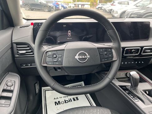 New 2026 Nissan Sentra SV FWD image 32