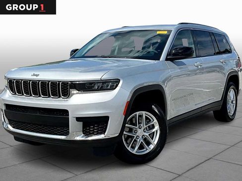 Used 2024 Jeep Grand Cherokee L Laredo image 1