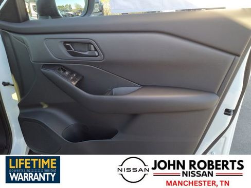 New 2025 Nissan Rogue S image 16