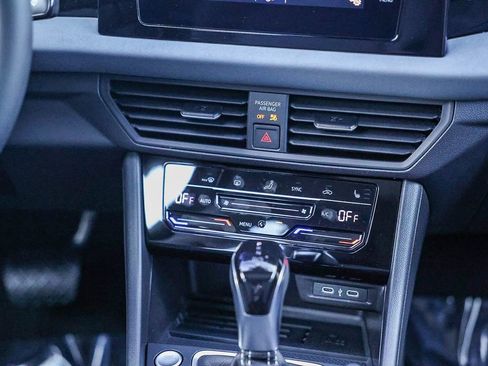 New 2026 Volkswagen Jetta SE image 23
