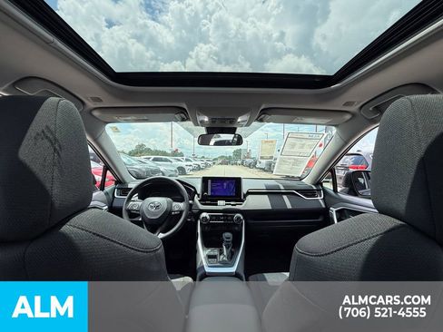 Used 2025 Toyota RAV4 XLE w/ Convenience Package FWD image 29