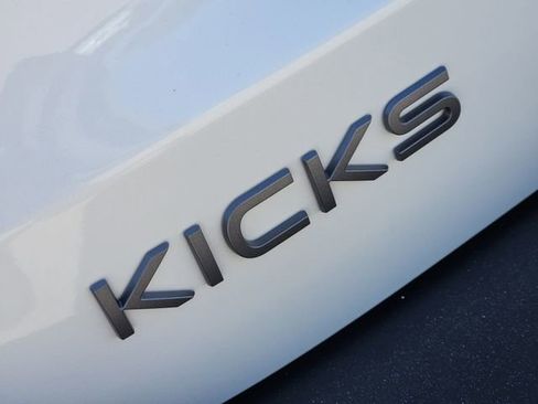 New 2026 Nissan Kicks SV image 8