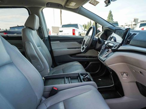 Used 2018 Honda Odyssey EX-L image 17