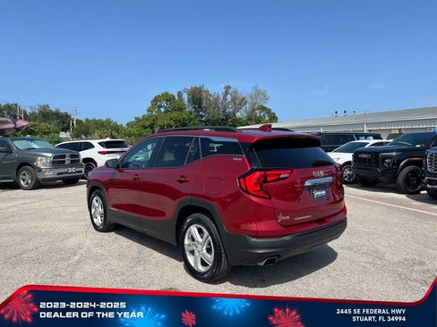 Used 2018 GMC Terrain SLE w/ Driver Convenience Package FWD image 5