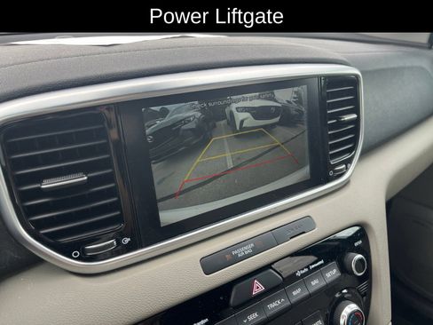 Used 2020 Kia Sportage EX w/ EX Technology Package FWD image 11