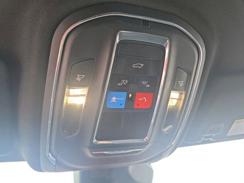 Used 2025 Jeep Grand Cherokee Altitude AWD/4WD image 24