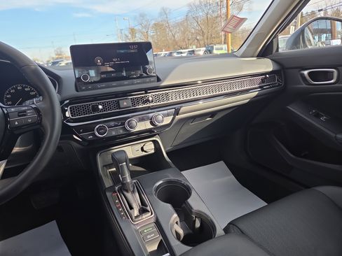 Used 2024 Honda Civic EX-L image 22