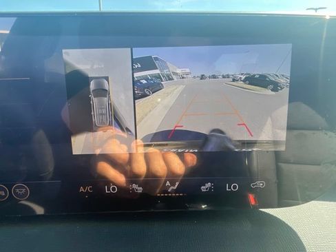 Used 2025 Buick Enclave Sport Touring FWD image 14