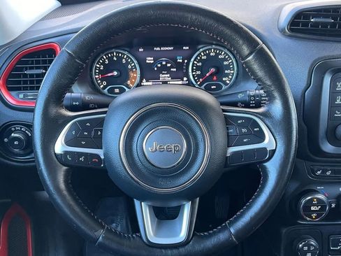 Used 2016 Jeep Renegade Trailhawk w/ Premium Trailhawk Package image 24