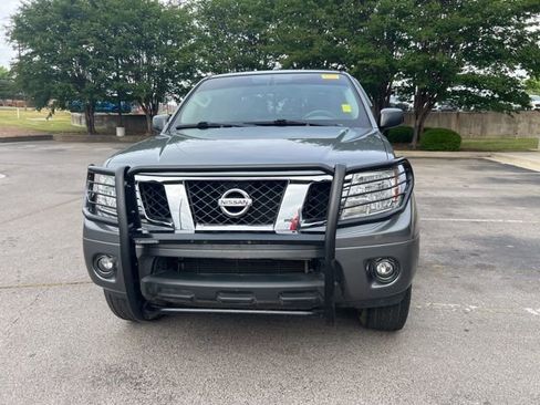 Used 2018 Nissan Frontier SV w/ Value Truck Package AWD/4WD image 11