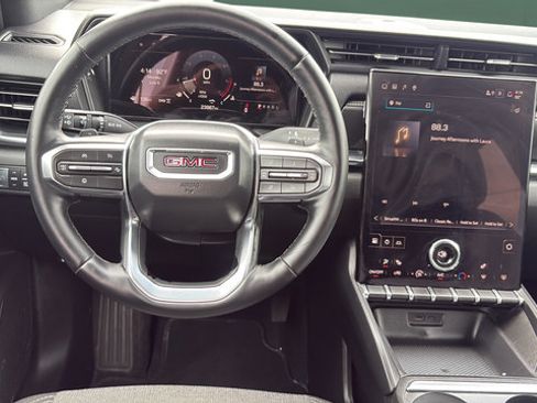 Used 2025 GMC Terrain Elevation AWD/4WD image 20