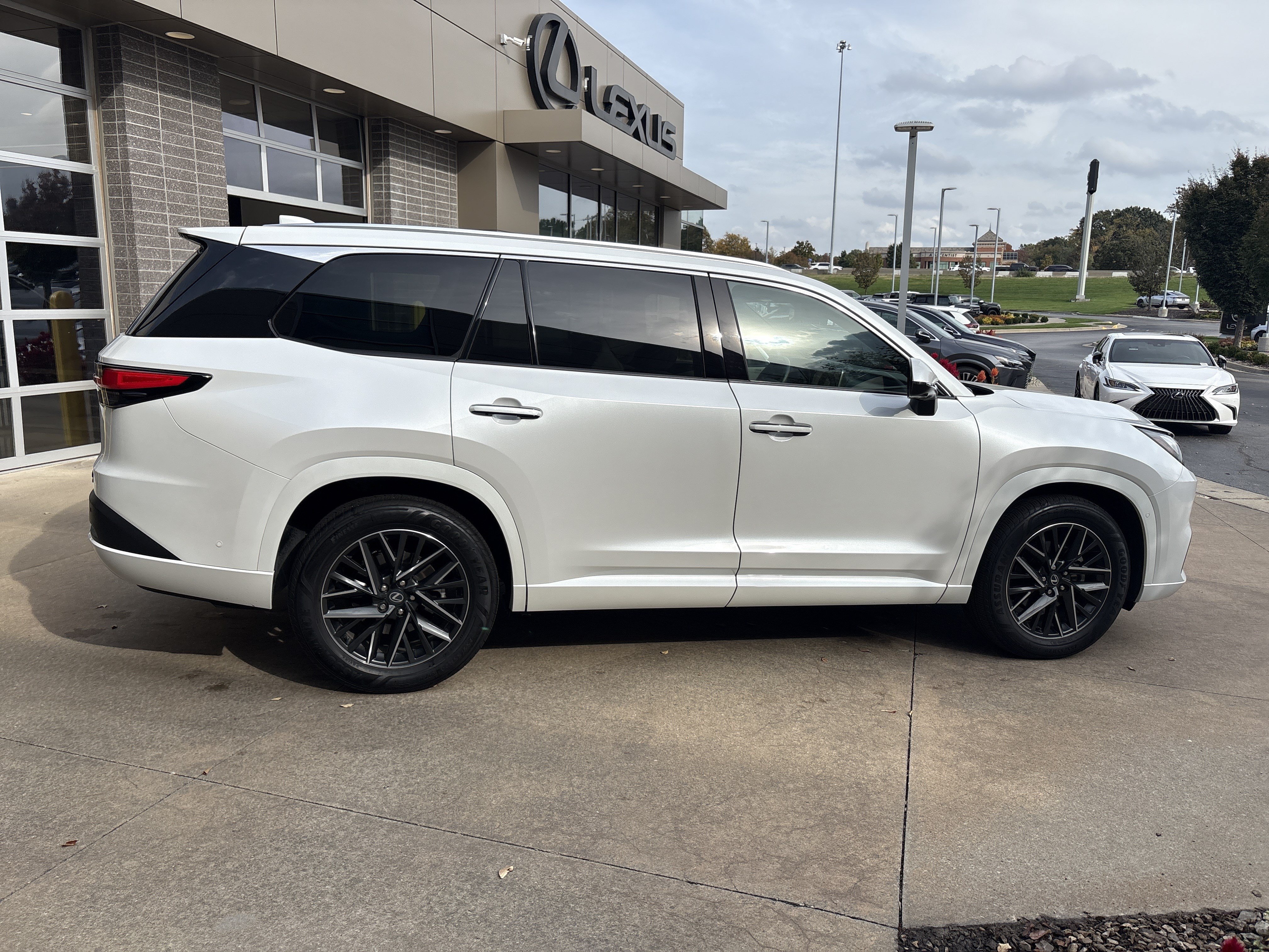 Used 2026 Lexus TX 350 AWD w/ Technology Package image 11