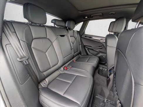 Used 2025 Porsche Macan AWD/4WD image 24