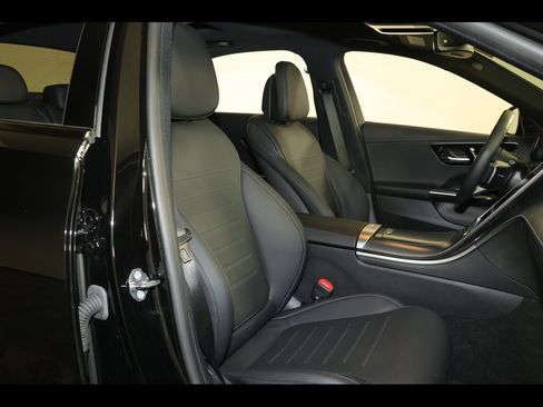 Used 2024 Mercedes-Benz C 300 4MATIC Sedan image 33