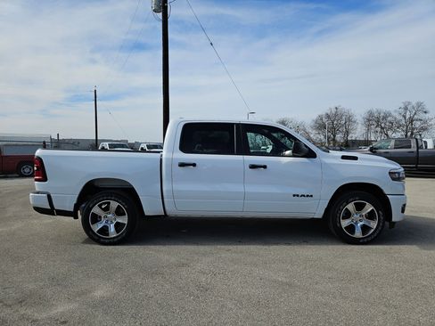 New 2026 RAM 1500 Express image 2