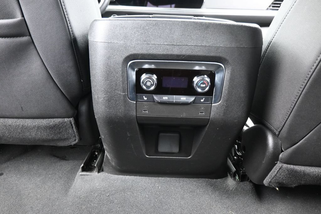 Used 2025 Chevrolet Tahoe LT w/ Comfort Package RWD image 42