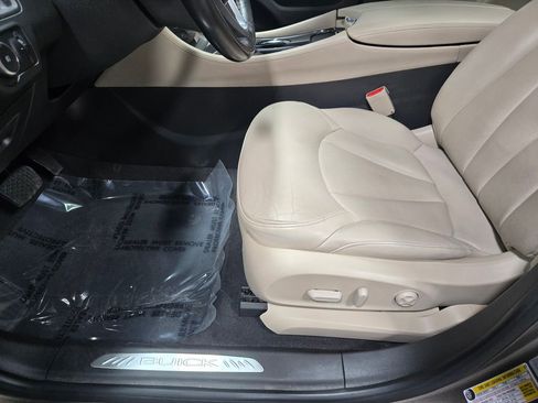 Used 2017 Buick Envision Premium image 11