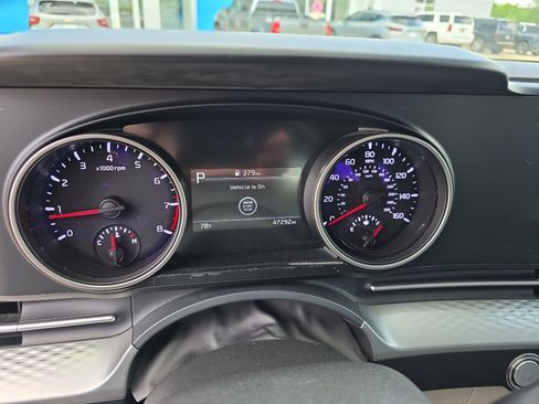 Used 2023 Kia Carnival LX FWD image 21