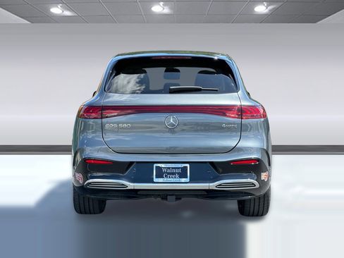 Used 2023 Mercedes-Benz EQS 580 4MATIC SUV image 9