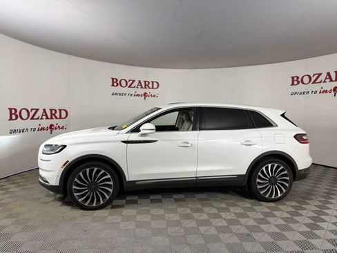 Used 2023 Lincoln Nautilus Black Label w/ Class II Trailer Tow Package AWD/4WD image 5