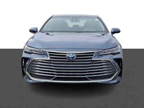 Used 2021 Toyota Avalon Limited w/ Advanced Safety Package image 2